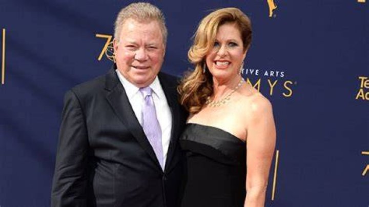 Who Is Elizabeth Shatner? 5 Facts About William Shatner’s Wife – Hollywood Life