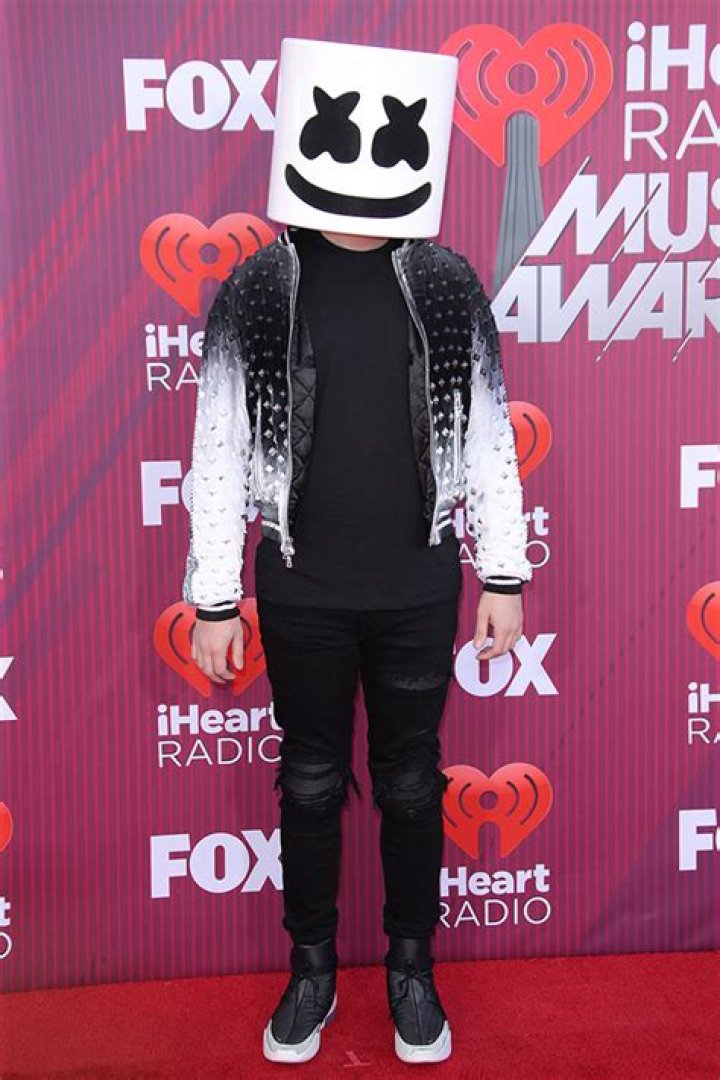 Who Is Marshmello? — 5 Things TO Know About The DJ – Hollywood Life