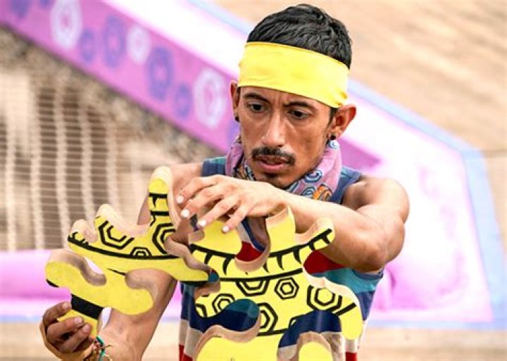Who Is Romeo Escobar? Facts About ‘Survivor’ Contestant – Hollywood Life
