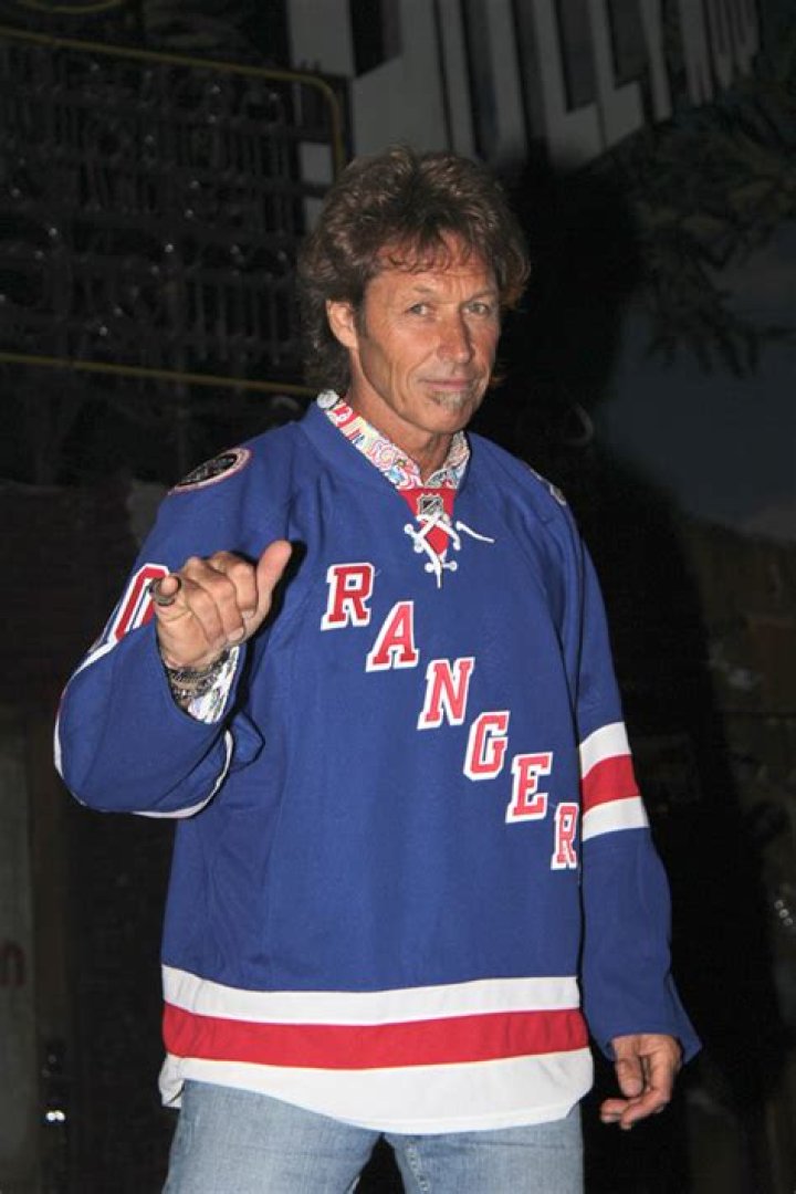 Who Is Ron Duguay? Five Things on Retired Hockey Player – Hollywood Life