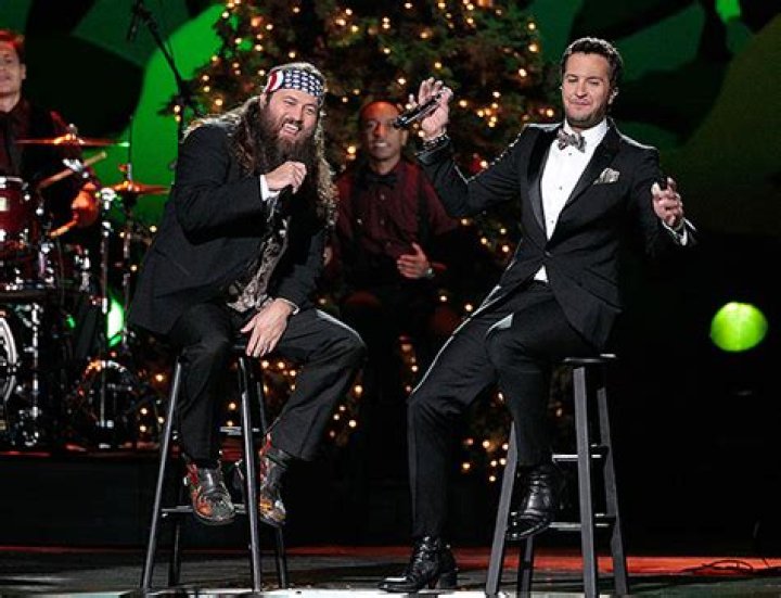 Willie Robertson Is The Mallard On ‘The Masked Singer’: Interview – Hollywood Life