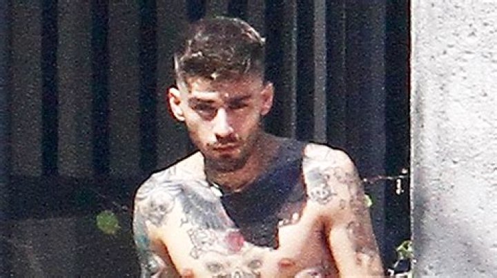 Zayn Malik Shirtless & Showing Gigi Hadid Chest Tattoo After Split – Hollywood Life