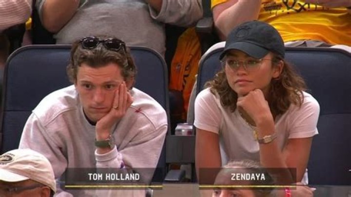 Zendaya & Tom Holland Have Date Night At NBA Playoffs: Video – Hollywood Life