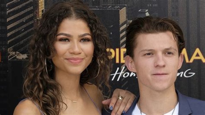Zendaya & Tom Holland’s Relationship Going Strong After 1 Year: Her Family ‘Loves’ Him