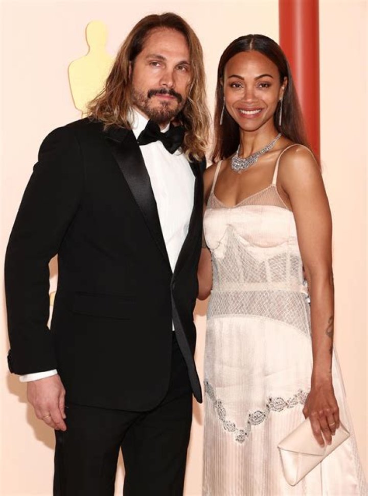 Zoe Saldana Flashes Tattoo Of Husband’s Face While Topless: Video – Hollywood Life
